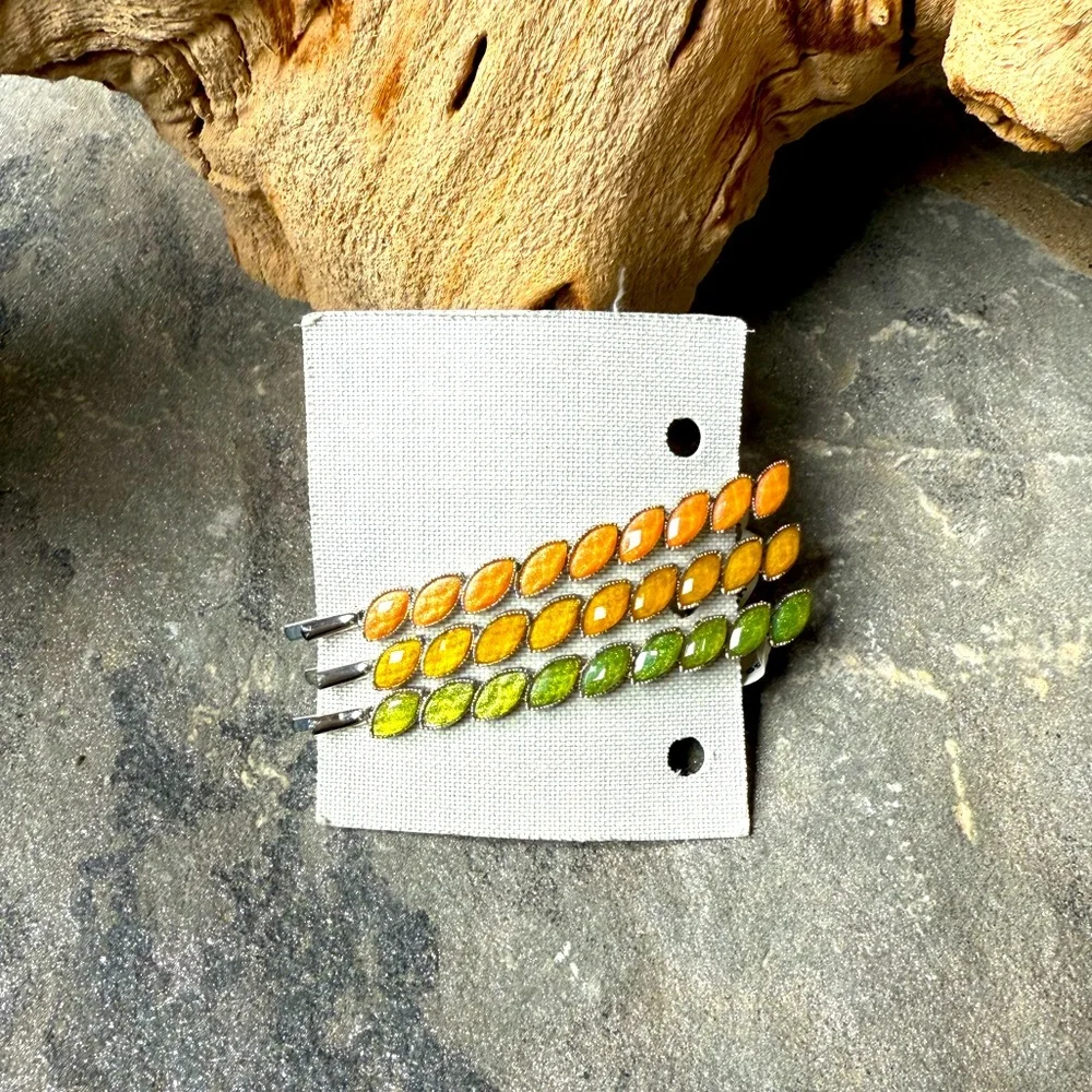 New🌟Anthropologie -Colorful Leaf Hair Clips